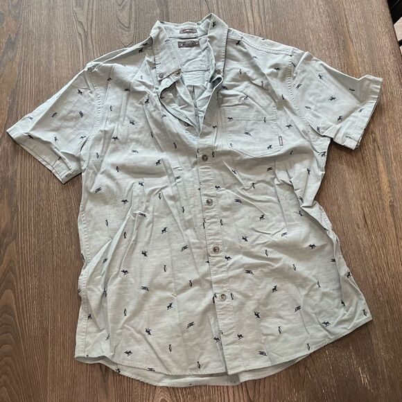 NWOT Eddie Bauer Classic Fit Moose Print Short Sleeve Button Front Size M - Picture 1 of 5